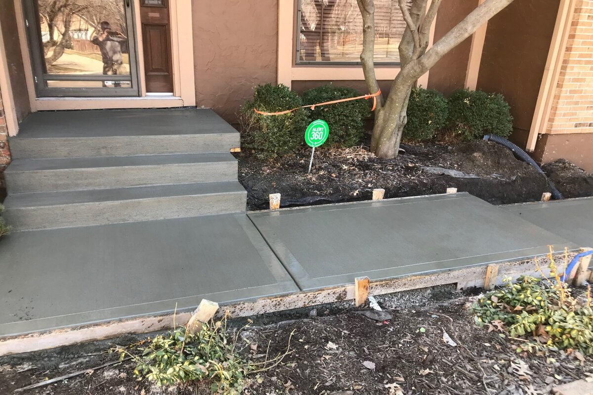 Front stoop curb appeal upgrade